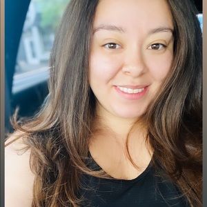 Meet your Posher, Abigail